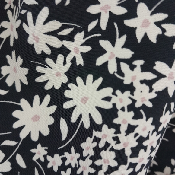 Long sleeve daisy print midi dress size 12 - Picture 5 of 6